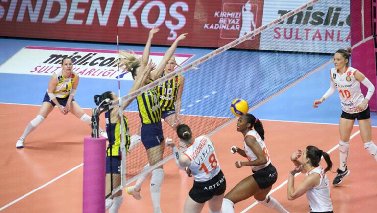 VOLEYBOLDA ŞAMPİYON FENERBAHÇE (ÖZET) Eczacıbaşı Dynavit-Fenerbahçe Opet maç sonucu: 2-3