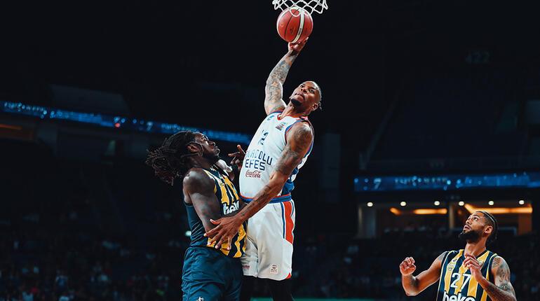 (ÖZET) Anadolu Efes - Fenerbahçe Beko maç sonucu: 96-91 | Derbi Efesin
